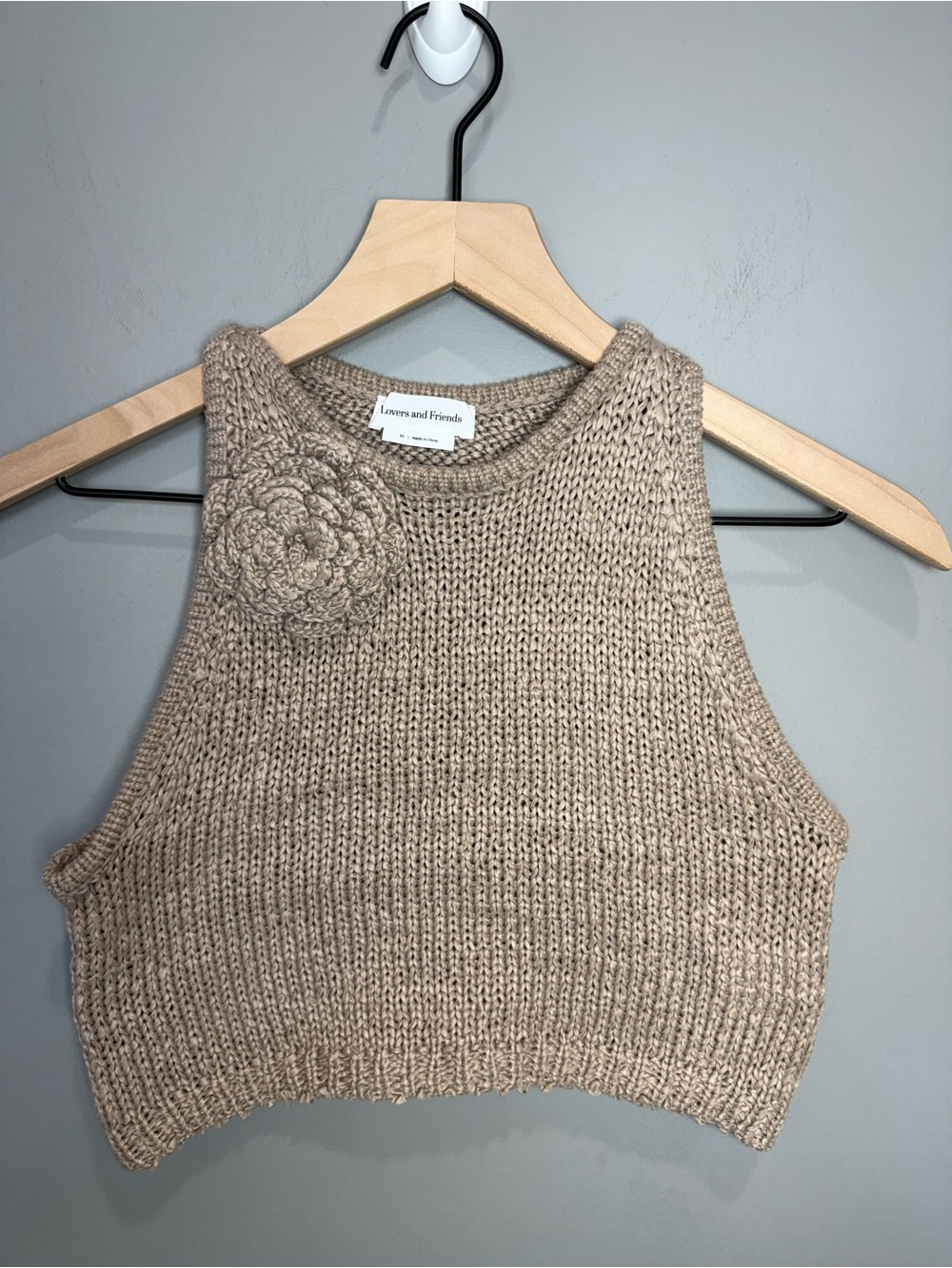 Lovers and Friends Joya Rosette Top beige size XS